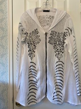 T Party long open weave cardigan with zipper and hood. Very good condition.sz lg